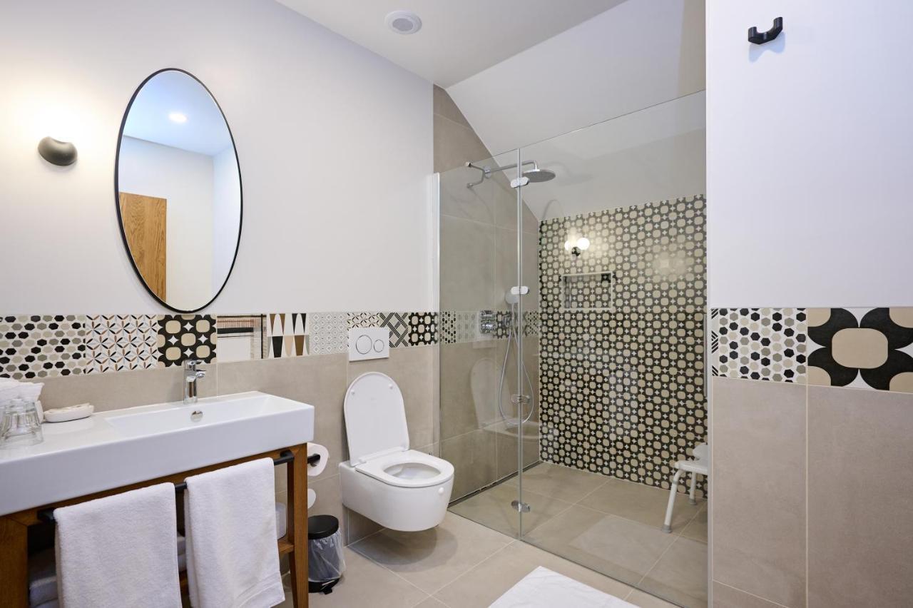 Hisa Ancka, Sencur - 3 Min To The Airport Hotel Luaran gambar