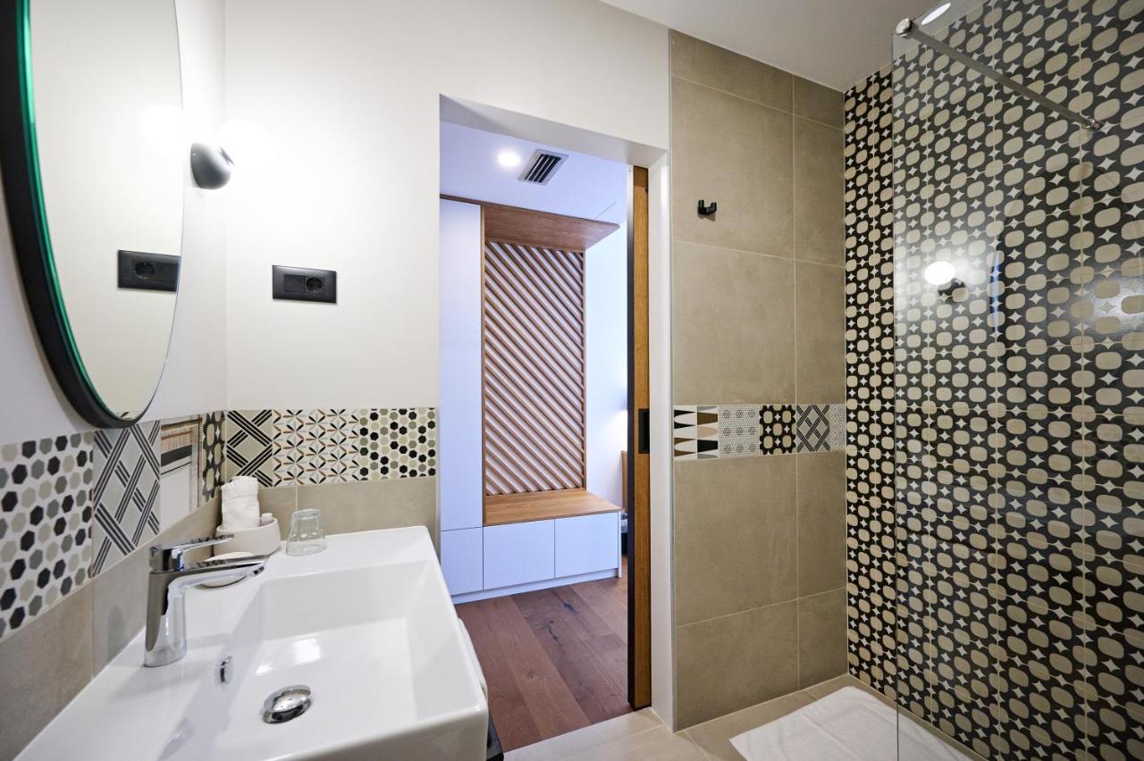 Hisa Ancka, Sencur - 3 Min To The Airport Hotel Luaran gambar