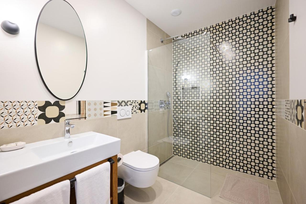Hisa Ancka, Sencur - 3 Min To The Airport Hotel Luaran gambar